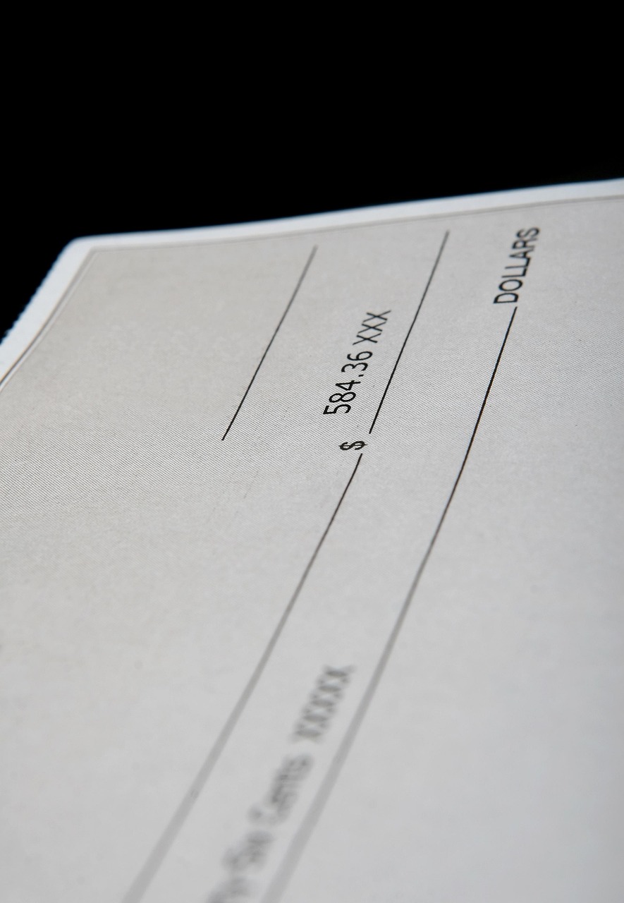 découvrez tout ce qu'il faut savoir sur le chèque bancaire : définition, fonctionnement, comment l'utiliser en toute sécurité et les avantages de ce moyen de paiement classique.