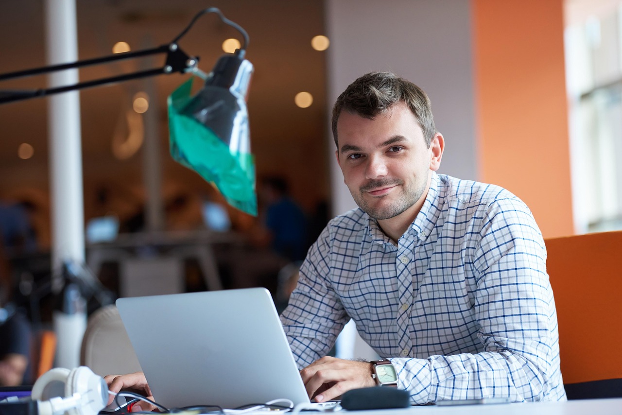 découvrez tout ce qu'il faut savoir sur les avantages sociaux des employés : types d'avantages, conseils pour les employeurs et bénéfices pour les salariés afin d'améliorer le bien-être en entreprise.