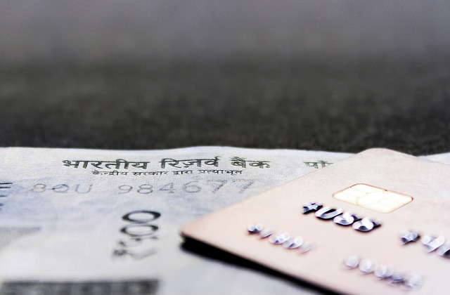 Banque en ligne : découvrez tous les avantages pour gérer votre argent en 2025